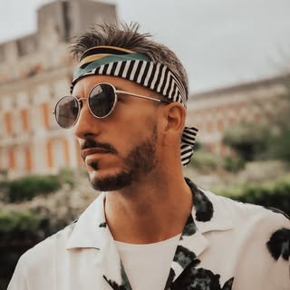 BOHÉMIAN