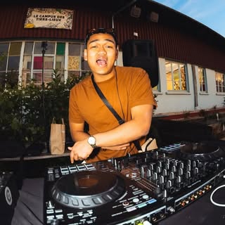DJ YOYO