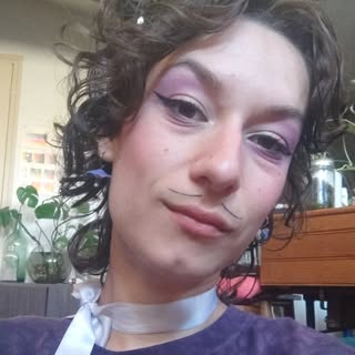 Mauve Yurboutie