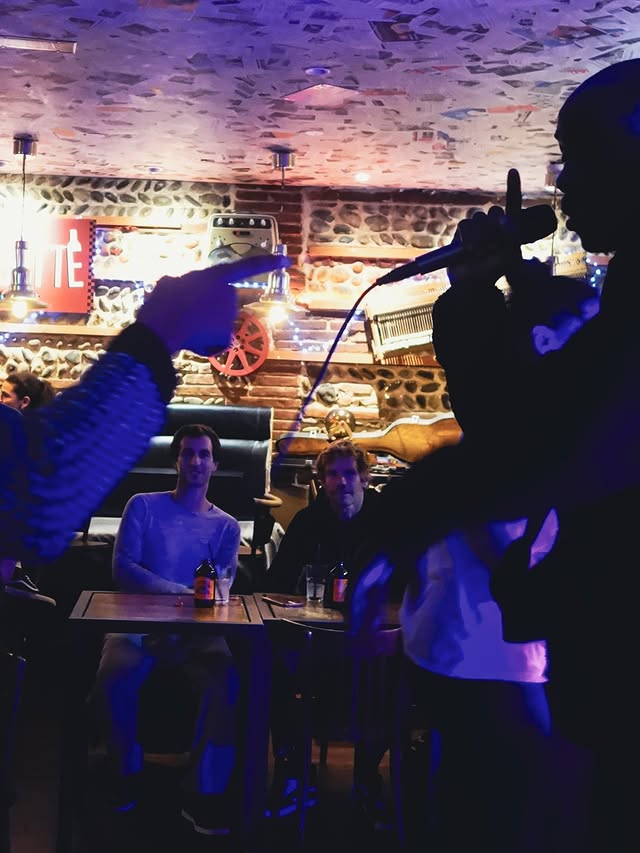 Haut les Mics ! — Open Mic Rap/Hip-Hop à Pirouette